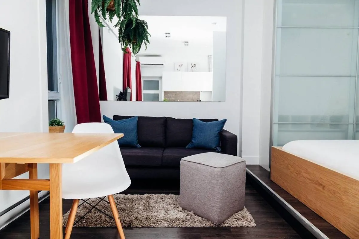 The Qube Aparthotel Montreal 0*,  Canada